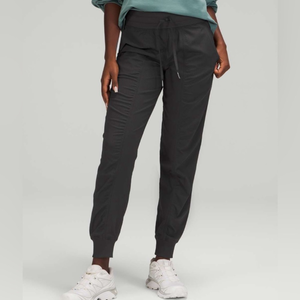 Lululemon Dance Studio Jogger size 2